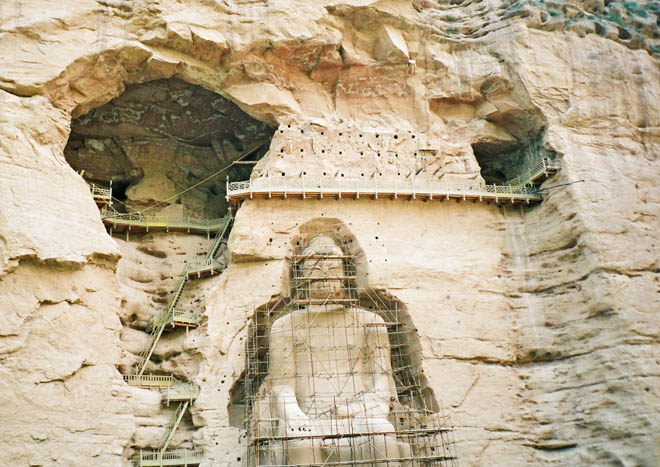 Bingling Si: the great Maitreya statue and upper levels