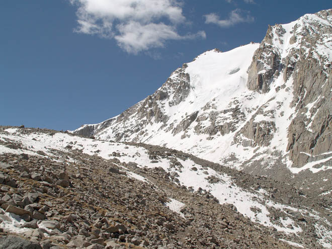 ascent to Drolma-la pass