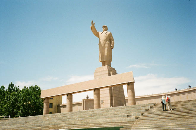 Mao Tse Tong monument in Kashgar