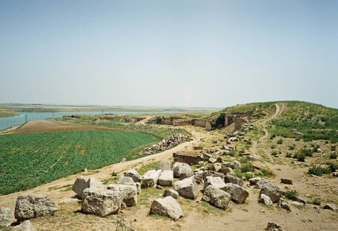 the Apamea ruins: eastern section of city wall