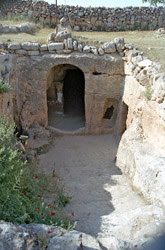 cave in which the Prophet Shuayb (identified with Jethro) is said to live