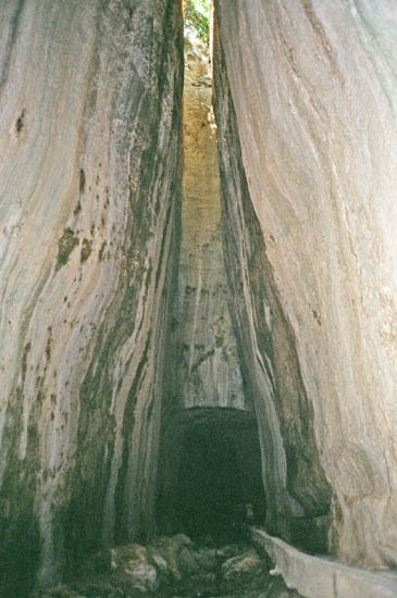 lower portal of the Vespasian - Titus tunnel